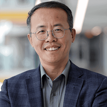 Portrait of Henry Liu smiling