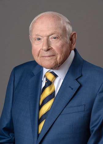 Portrait of Jon Holt.