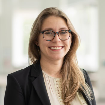 Portrait of Emma Reznick.